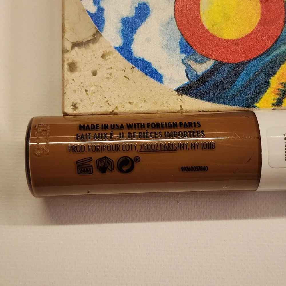 SEALED COVERGIRL truBLEND Undercover Concealer - D700 Cappuccino